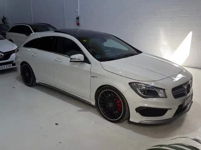 Mercedes-Benz C 220 Mercedes LA Mercedes-AMG CLA 45 4M Shooting Brake