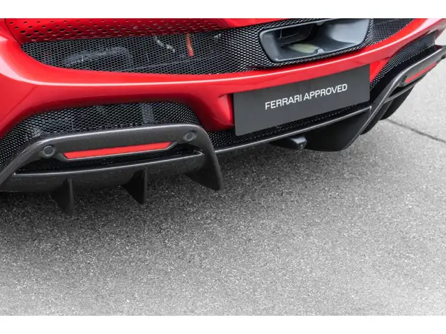 Ferrari 296 view 15