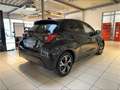 Toyota Yaris Hybrid Team D (Kamera, Apple Carplay, WKR) Zwart - thumbnail 4