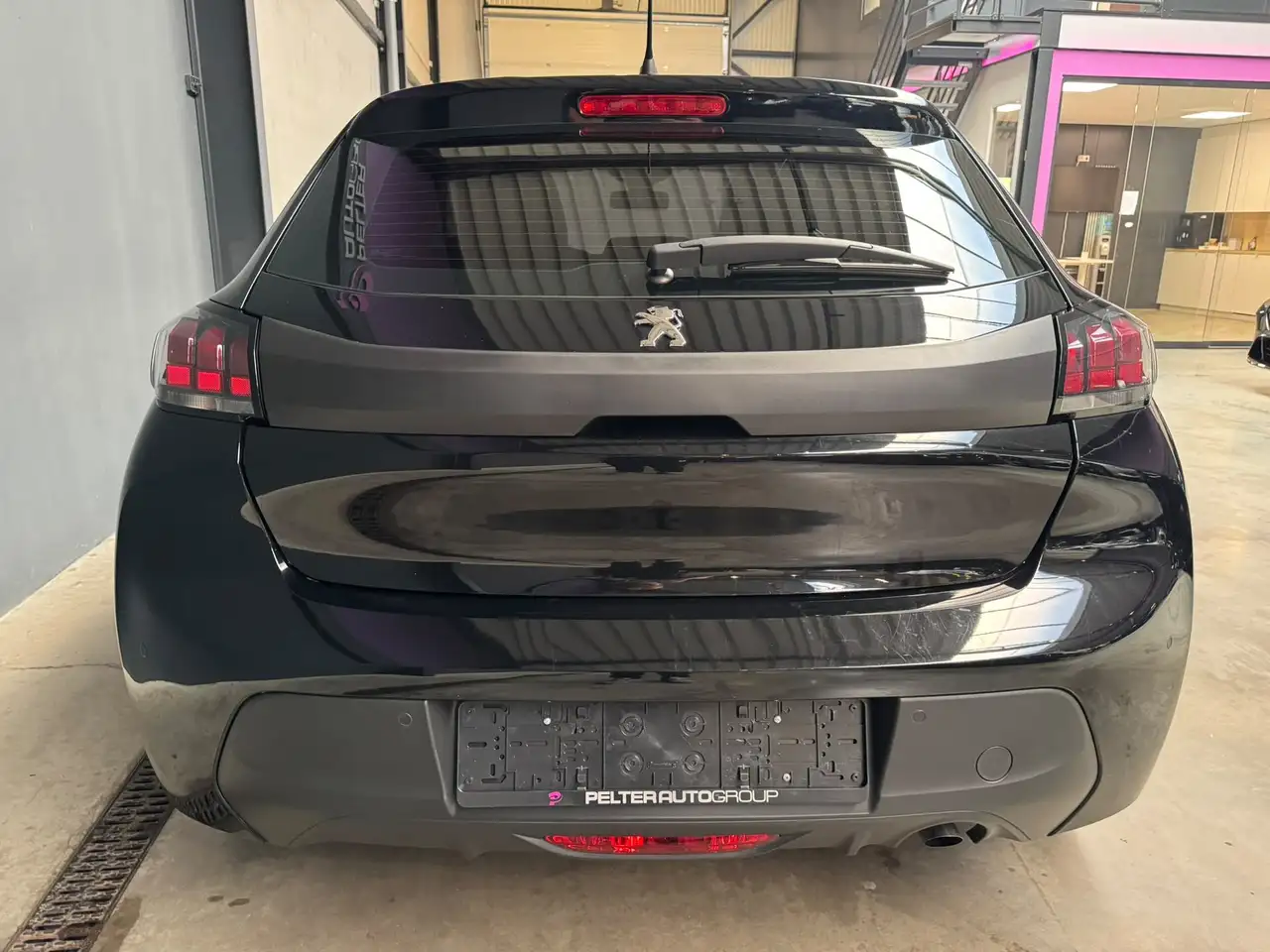 Peugeot 208 1.2i 1ste eig. Navigatie, миниатюра 5