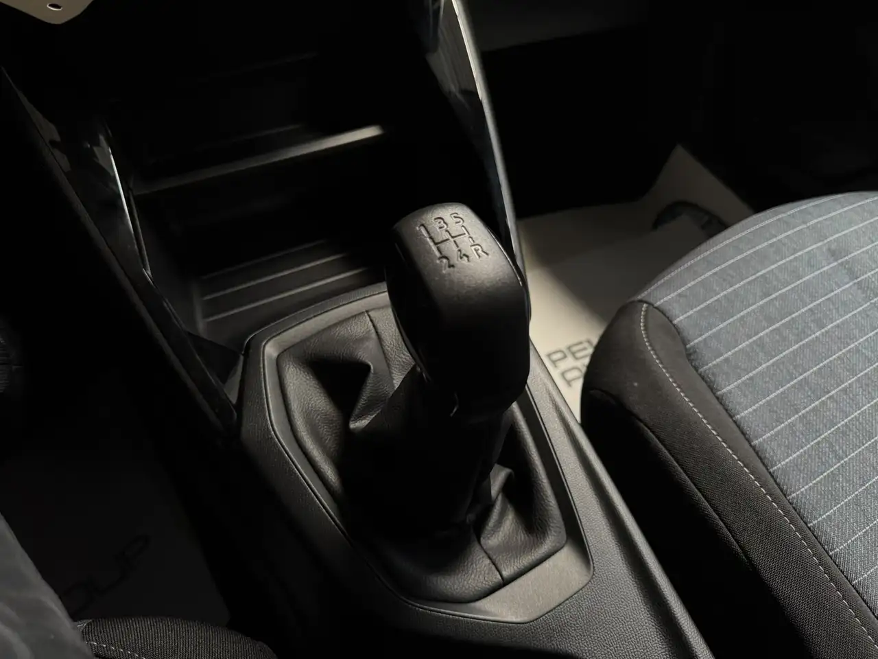 Peugeot 208 1.2i 1ste eig. Navigatie, миниатюра 21