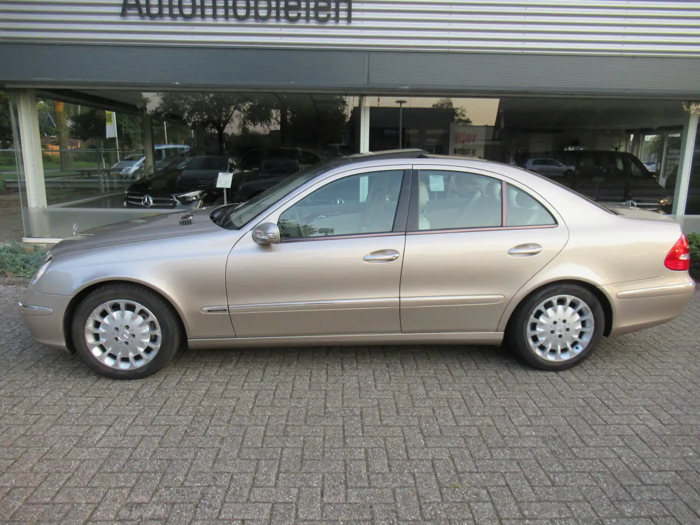 Mercedes-Benz E 500 Elegance Voll Opties/Incl. BTW !! Beige - 2