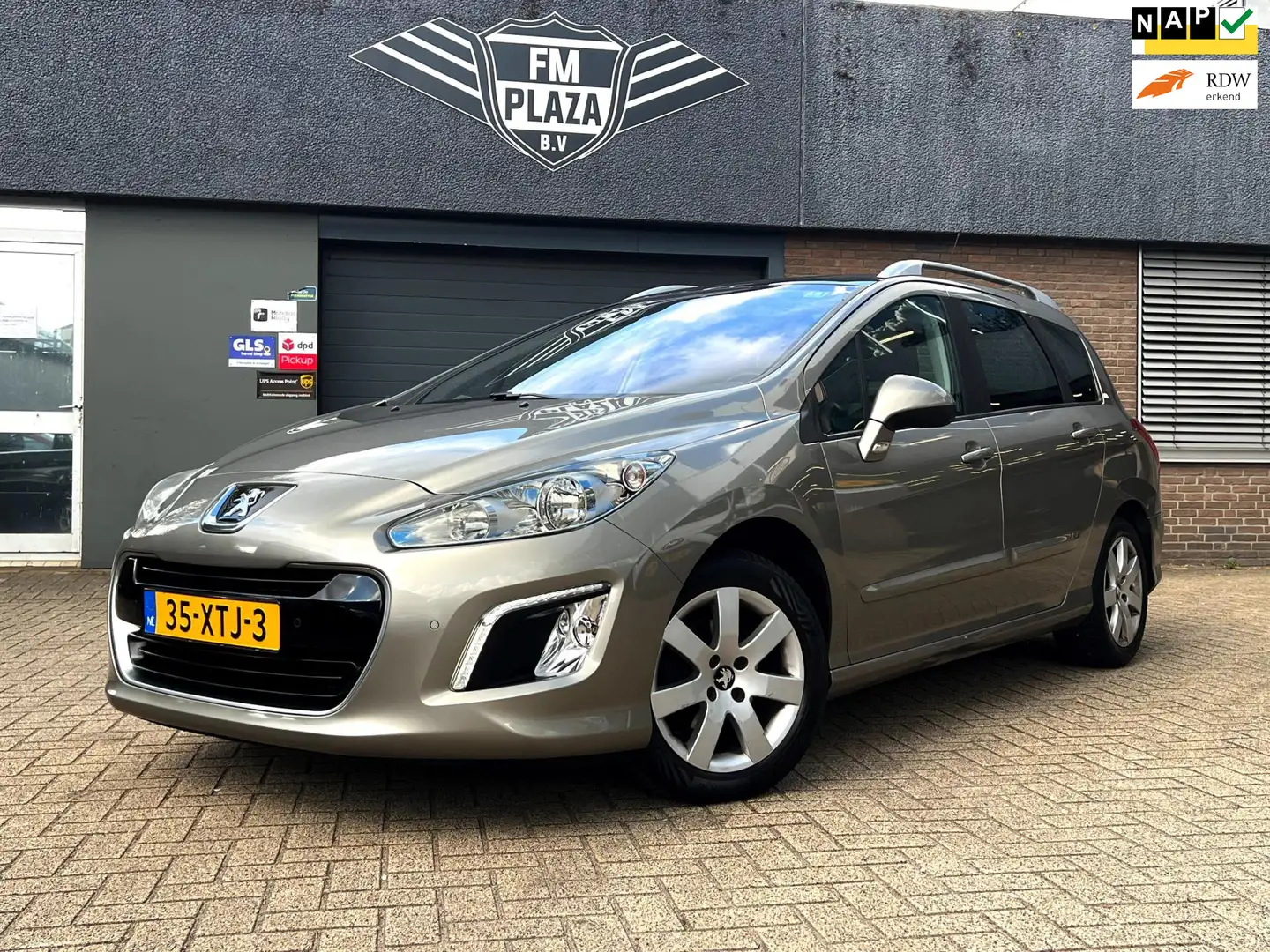 Peugeot 308 SW 1.6 VTi Active Panorama_Navi_Clima_PDC_Cruise Grau - 1