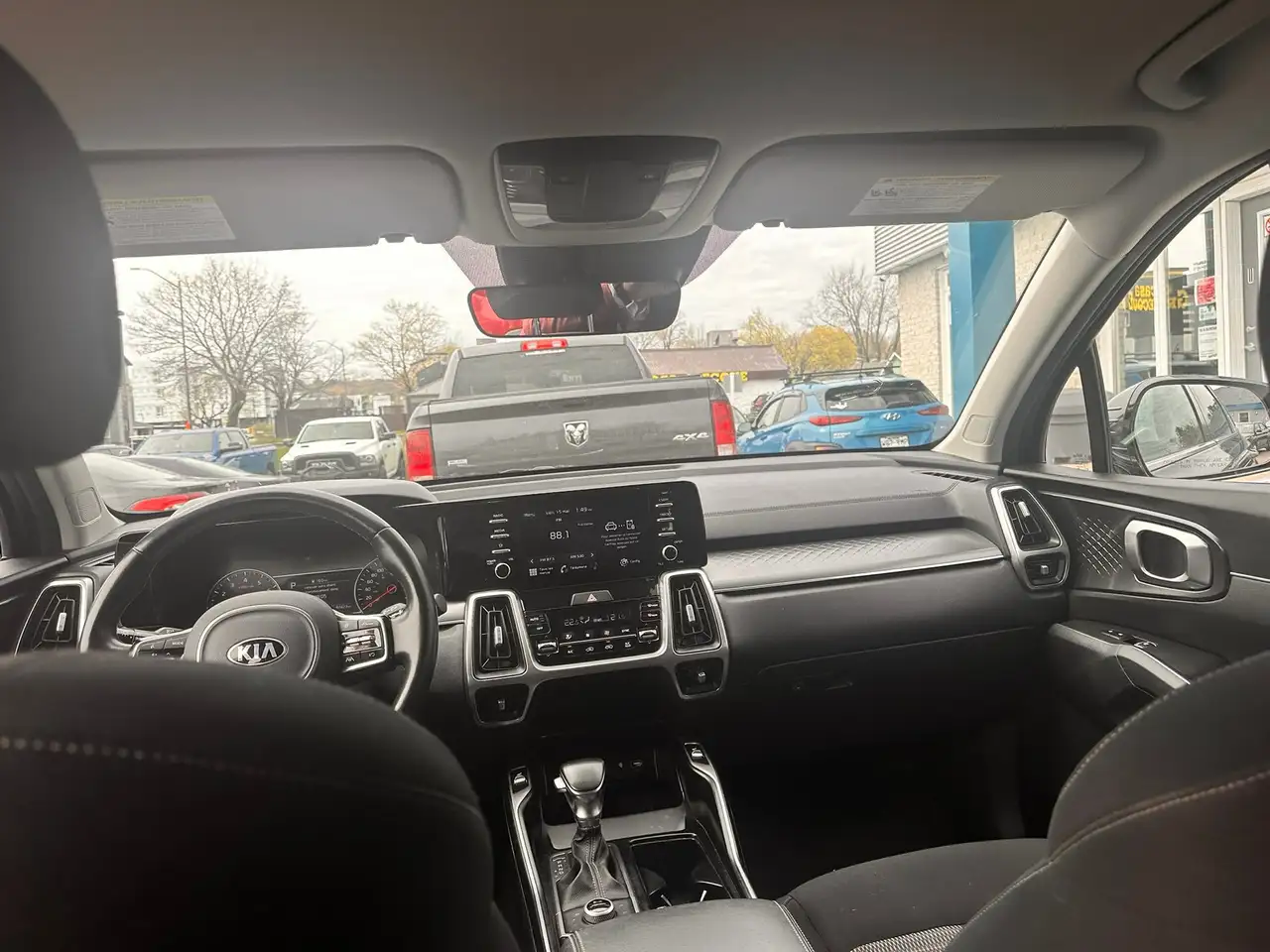 Kia Sorento снимка Kia Sorento