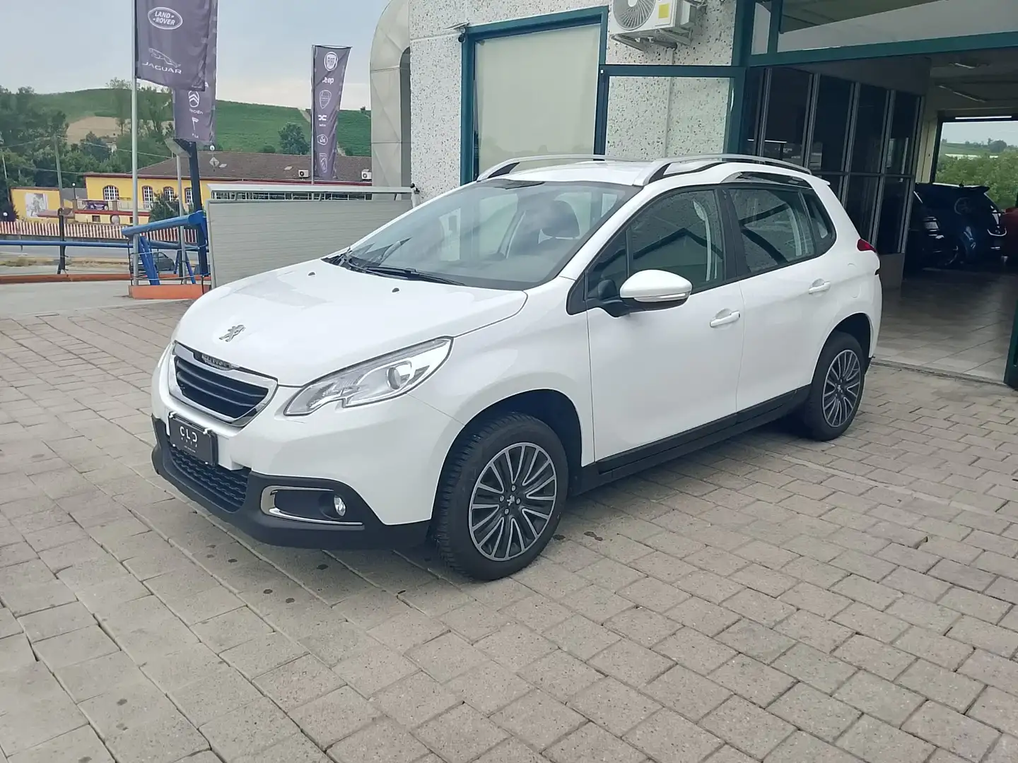 Peugeot 2008 1.6 bluehdi Active 100cv Bianco - 2