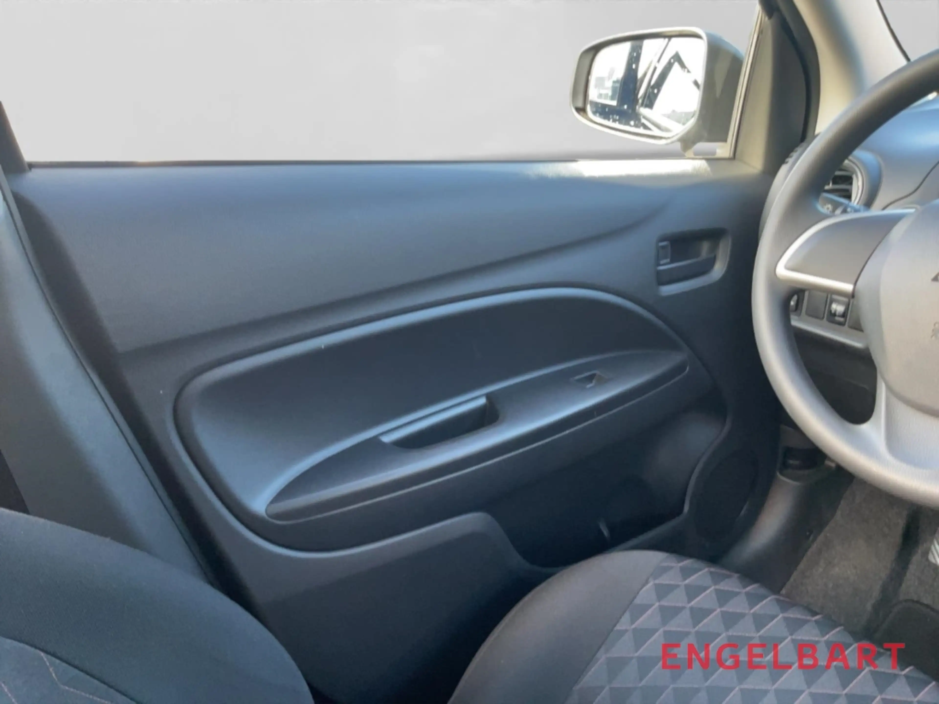 Mitsubishi Space Star Spirit DAB Servo Elek. Fensterheber Kollisionswarn — photo 10