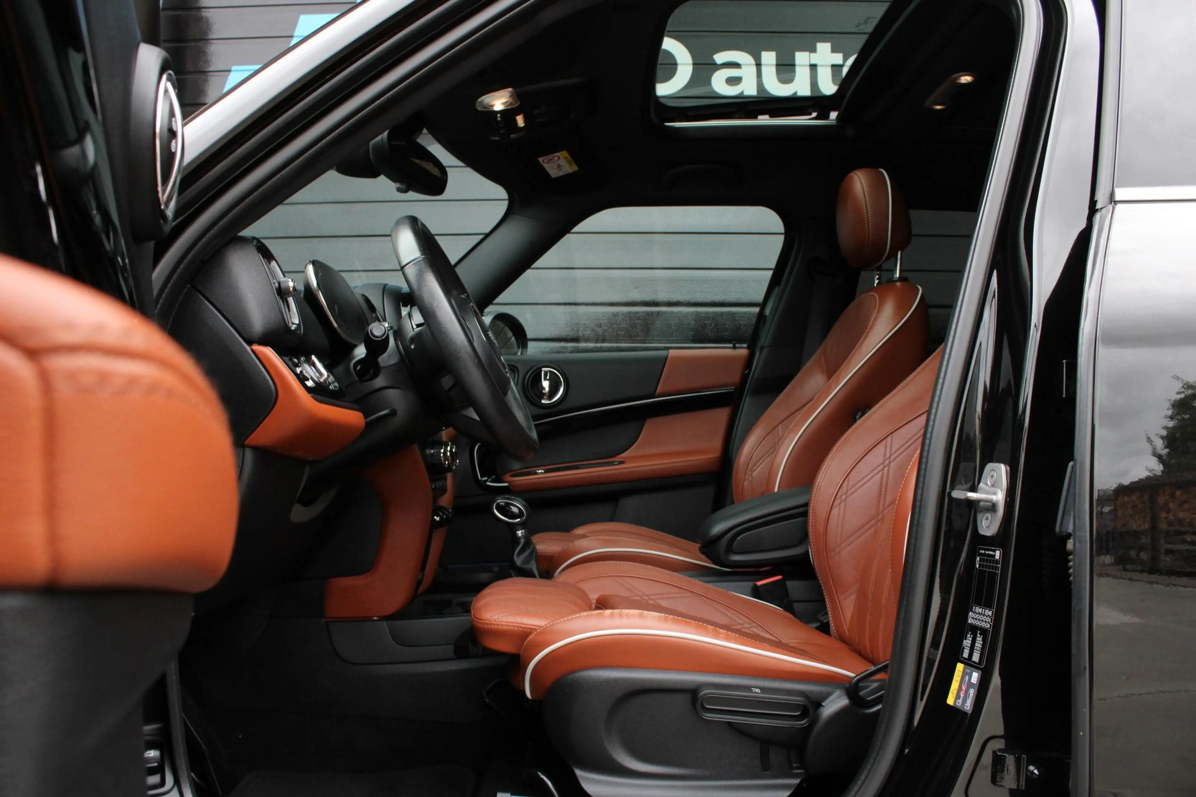 MINI Cooper SE Countryman 1.5 ALL4 MINI Yours PANO | LEDER — photo 6