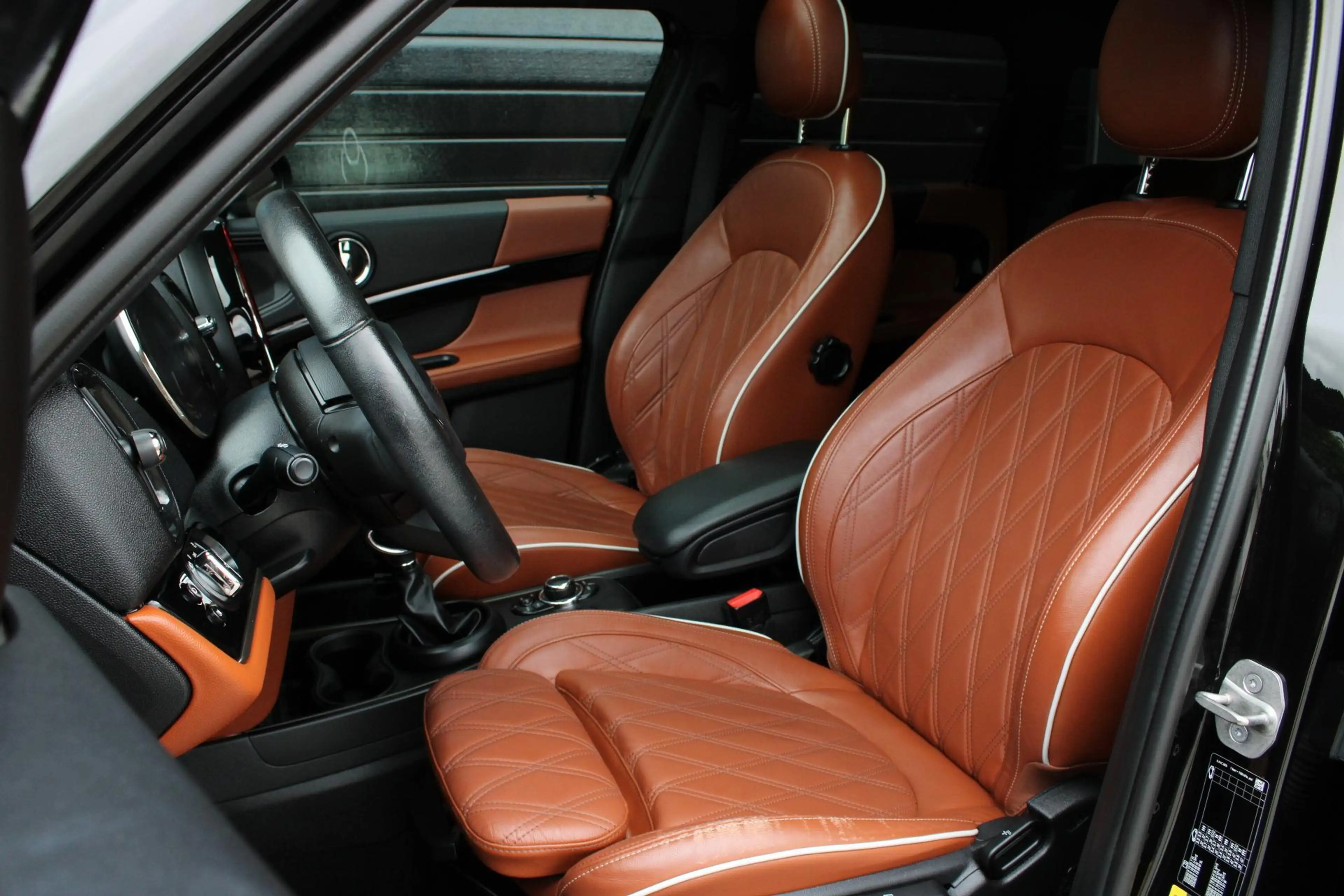 MINI Cooper SE Countryman 1.5 ALL4 MINI Yours PANO | LEDER — photo 5