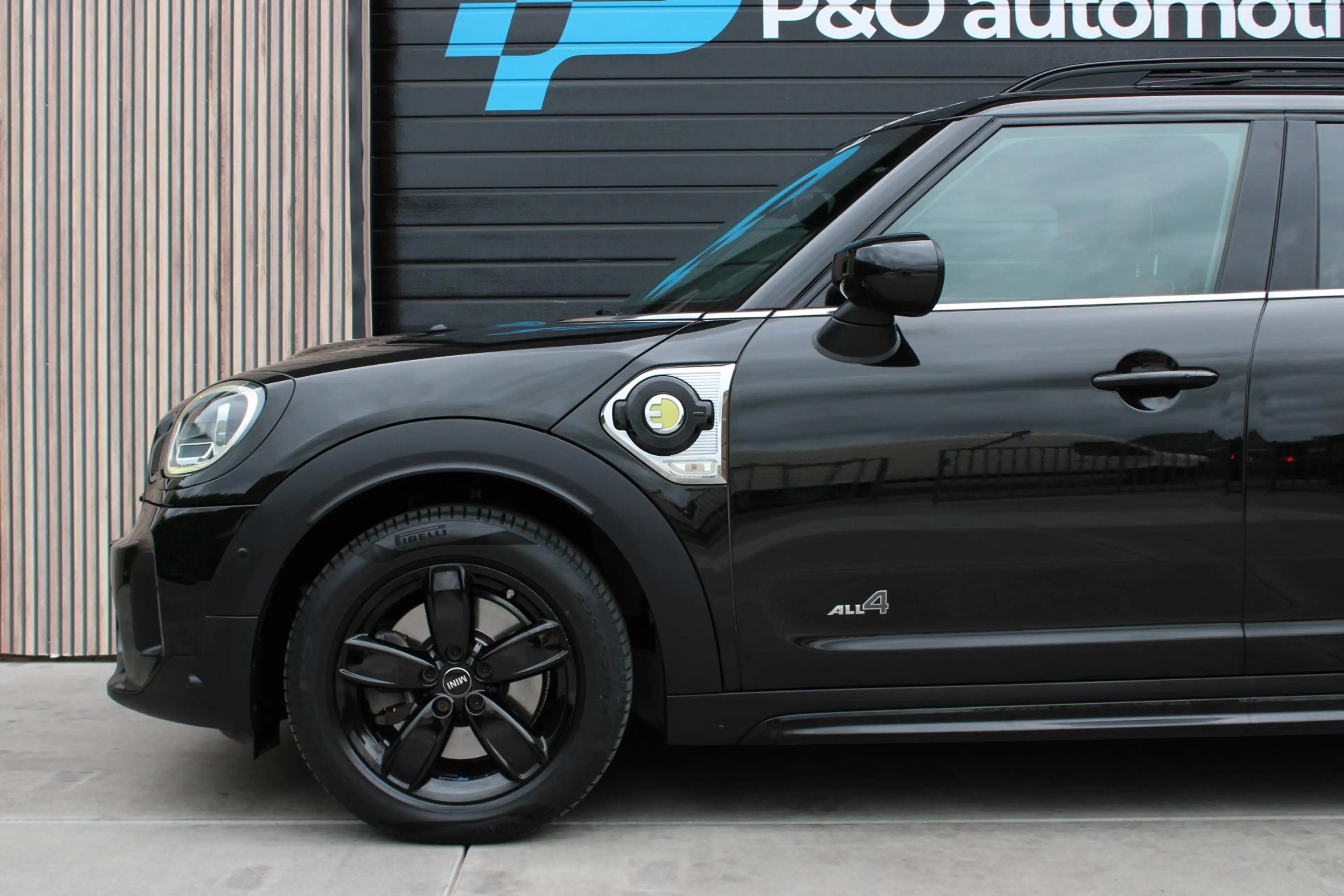 MINI Cooper SE Countryman 1.5 ALL4 MINI Yours PANO | LEDER — photo 15