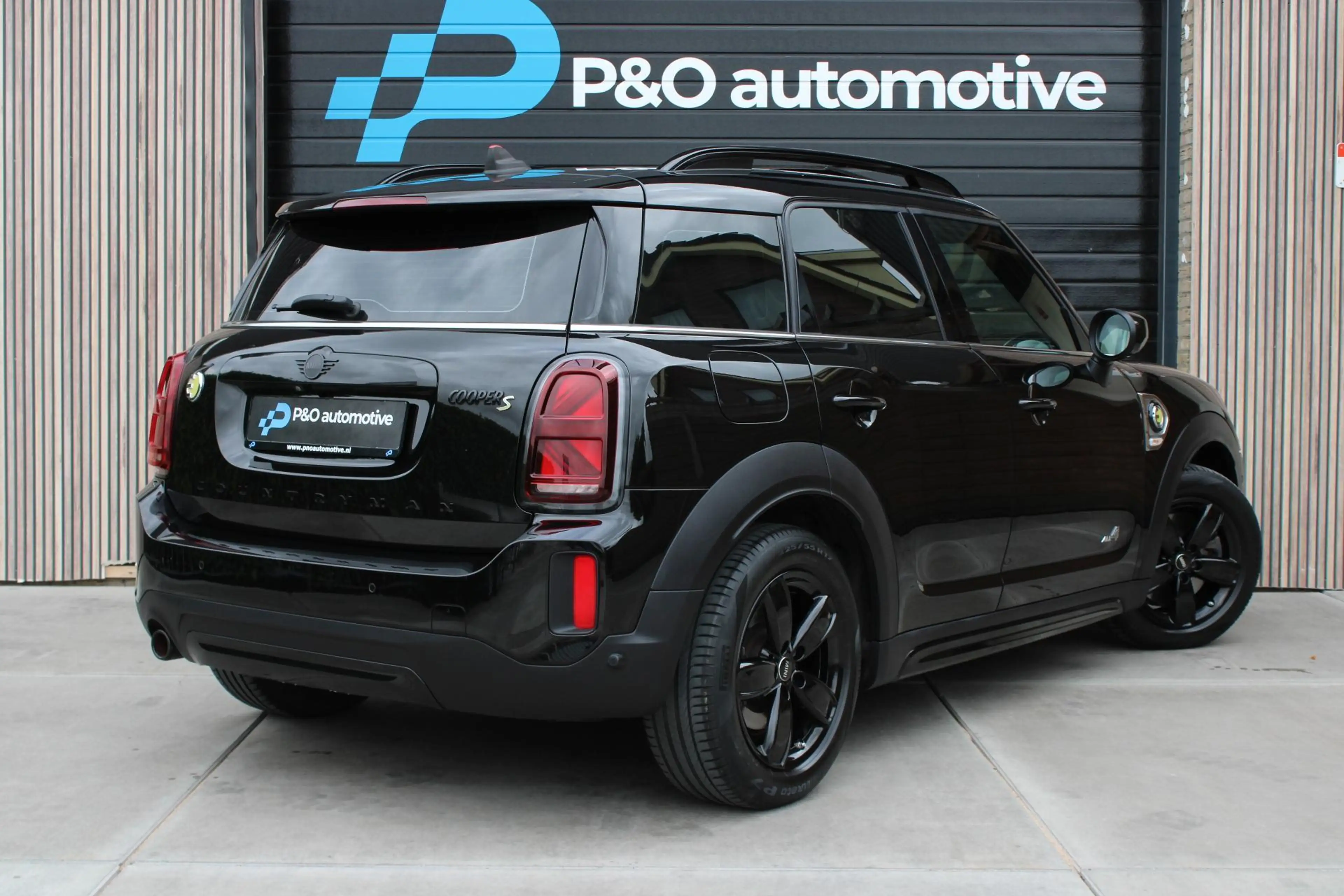 MINI Cooper SE Countryman 1.5 ALL4 MINI Yours PANO | LEDER — photo 2