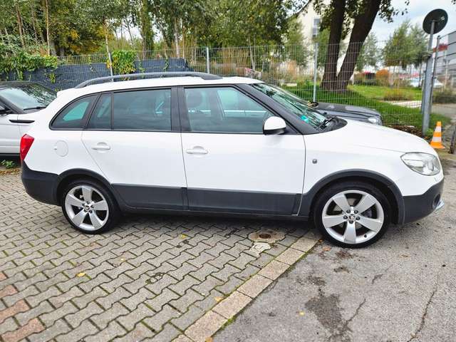 Skoda Fabia Combi Scout Automatik Navi