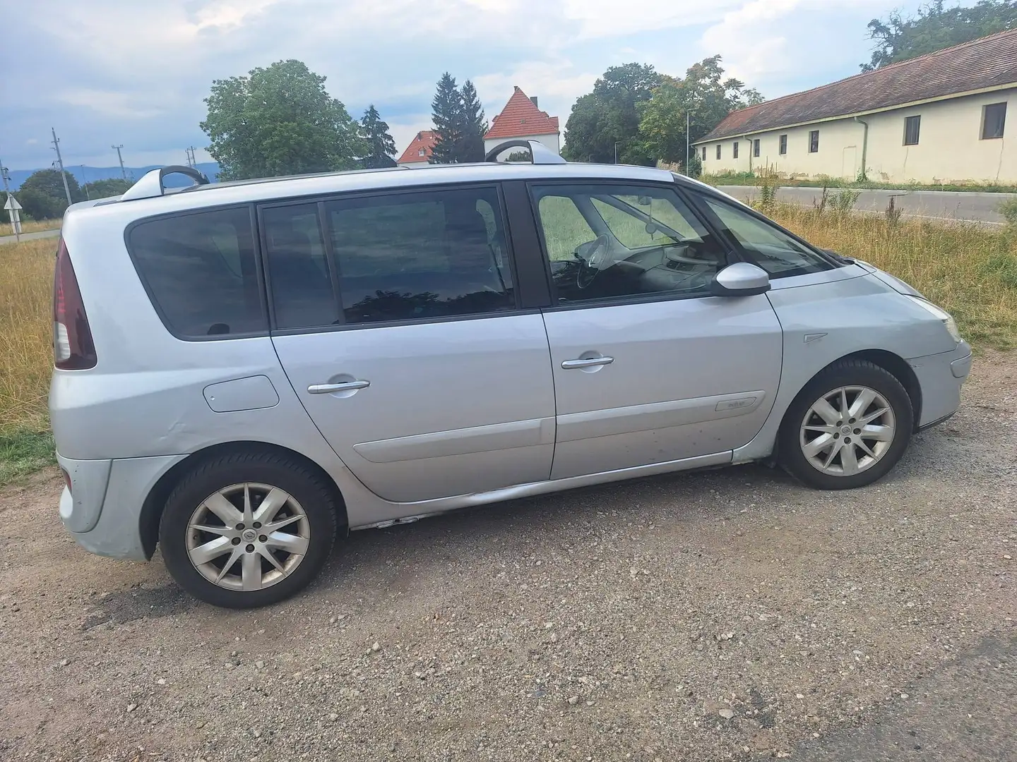 Renault Espace Espace  2,0 T Aut. Raucht stark weiss Silber - 2
