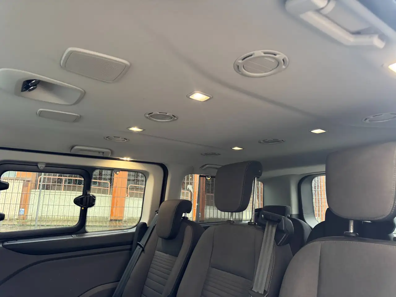 Ford Tourneo 320 2.0 EcoBlue 130CV 8 POSTI 2 PORTE SCORREVOLI TITANIUM " SUPER PREZZO ", миниатюра 10