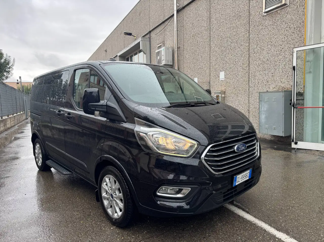 Ford Tourneo 320 2.0 EcoBlue 130CV 8 POSTI 2 PORTE SCORREVOLI TITANIUM " SUPER PREZZO ", миниатюра 2