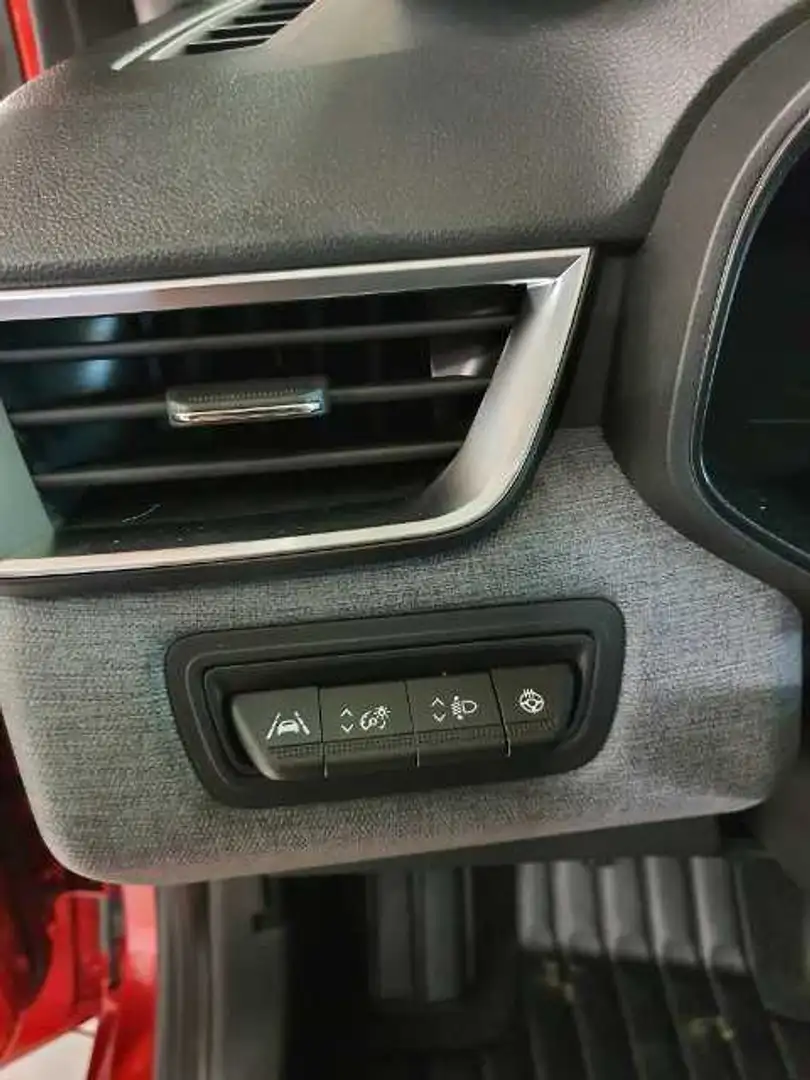 Mitsubishi Colt PLUS 1.6 Hybrid Rojo - 2