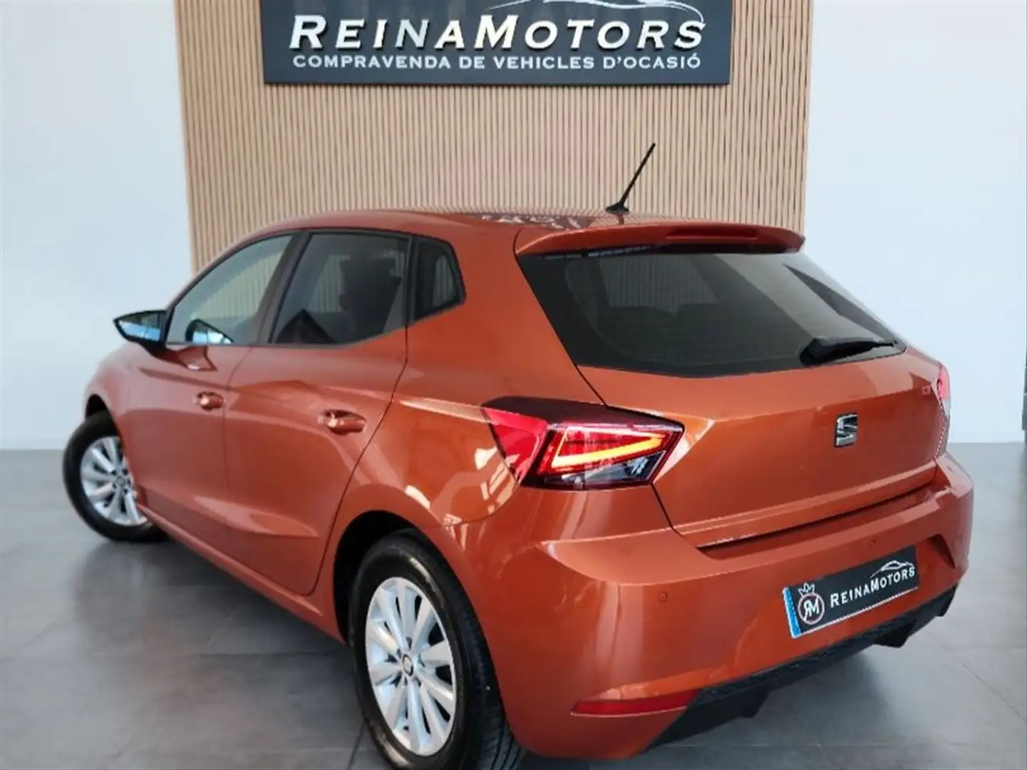 SEAT Ibiza 1.6 TDI 70kW 95CV Style Plus Naranja - 2