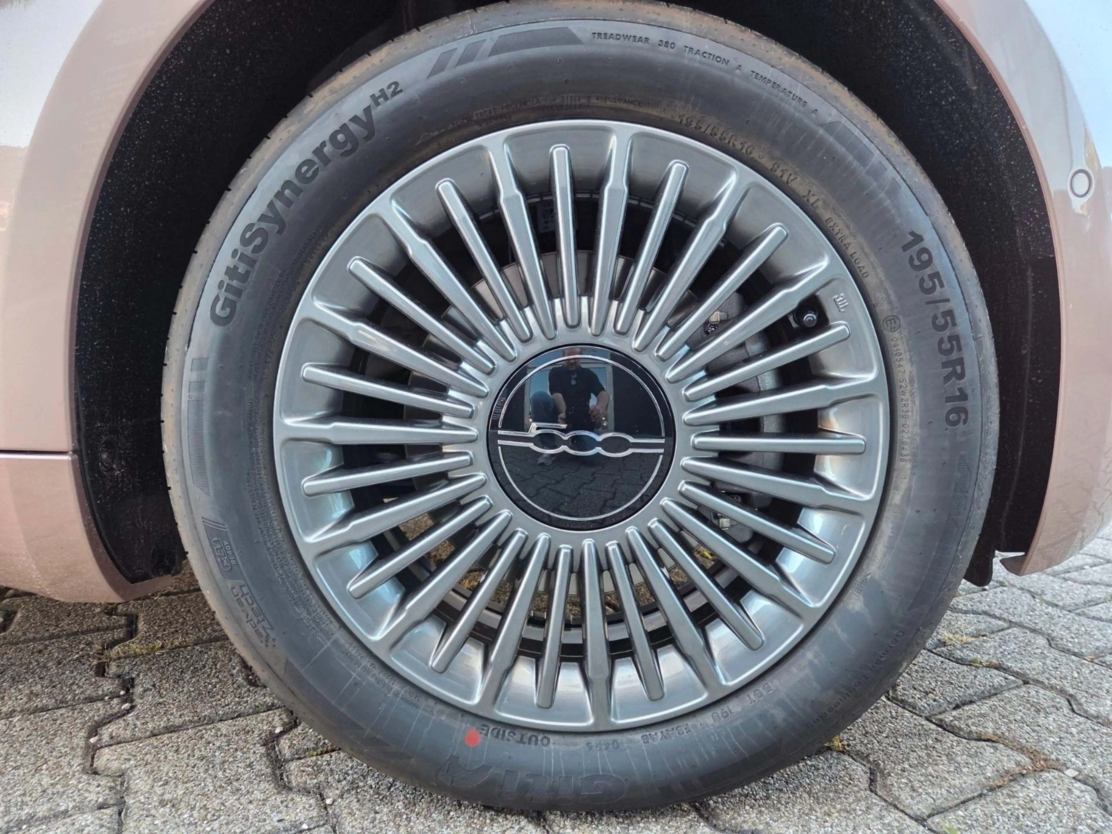Fiat 500e Icon 42 kWh (118 PS) *Komfort-Paket — photo 15