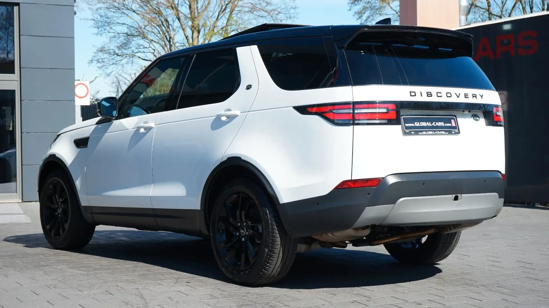 Land Rover Discovery DISCOVERY 5 P300 Si4 AWD SE*PANO*7-SITZER*AIR* Bianco - 2