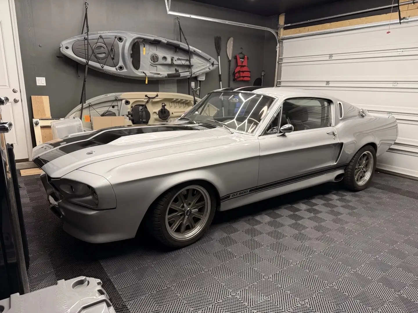 Ford Mustang Shelby GT 500 tribute Gris - 1