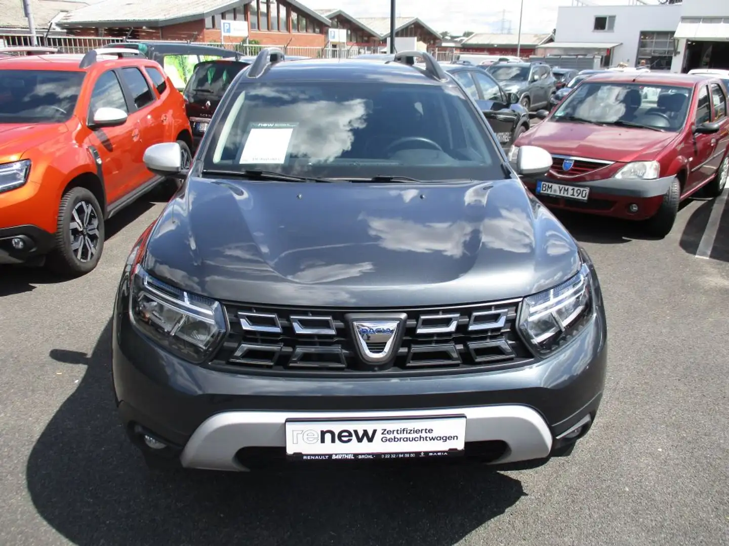 Dacia Duster TCe 150 EDC 2WD Prestige Grau - 1