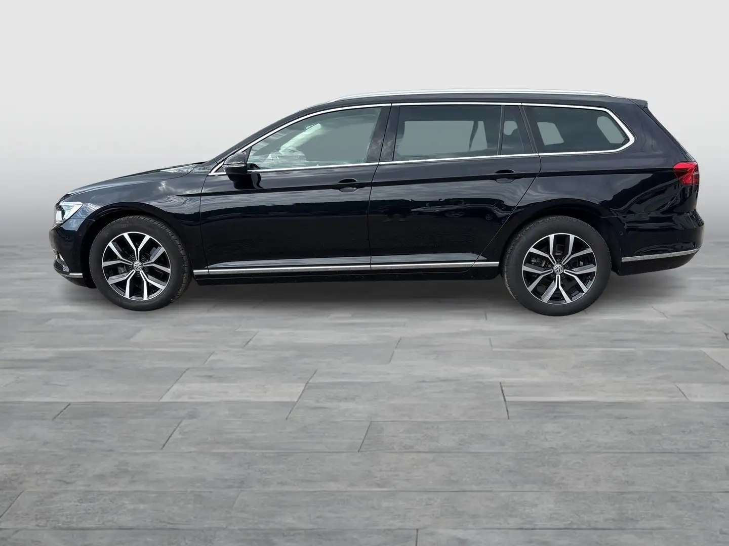 Volkswagen Passat Variant Highline TDI SCR DSG Schwarz - 2