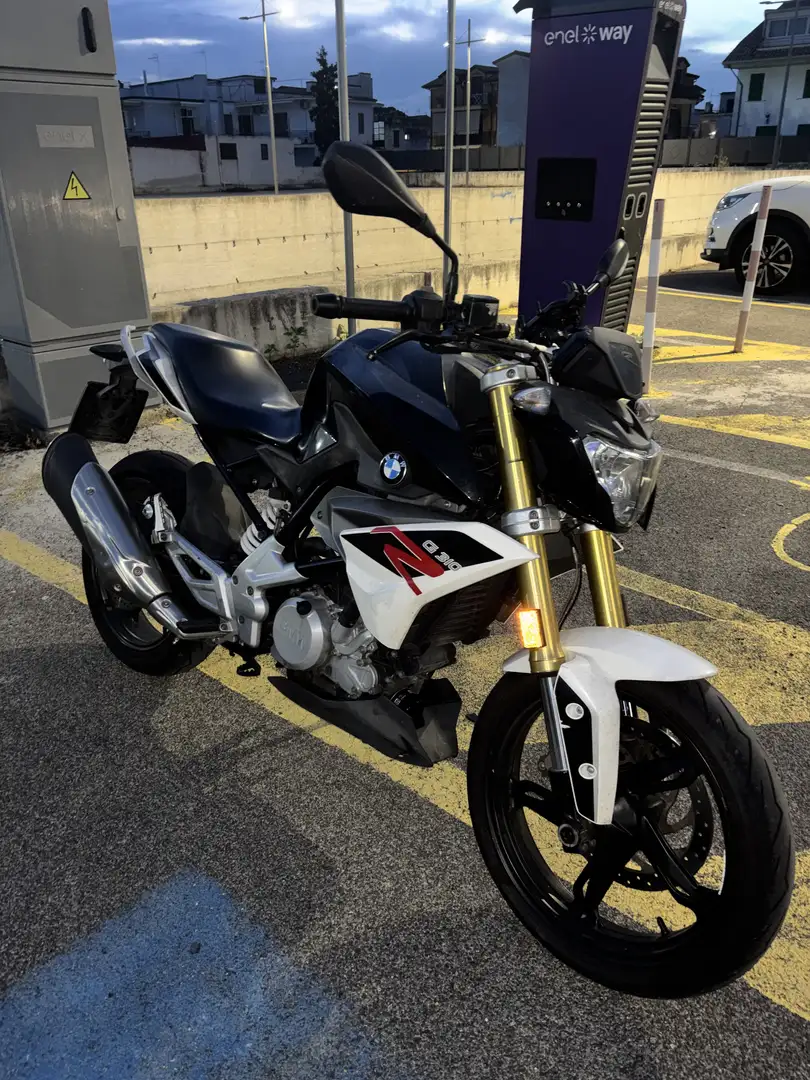 BMW G 310 R naked - 1