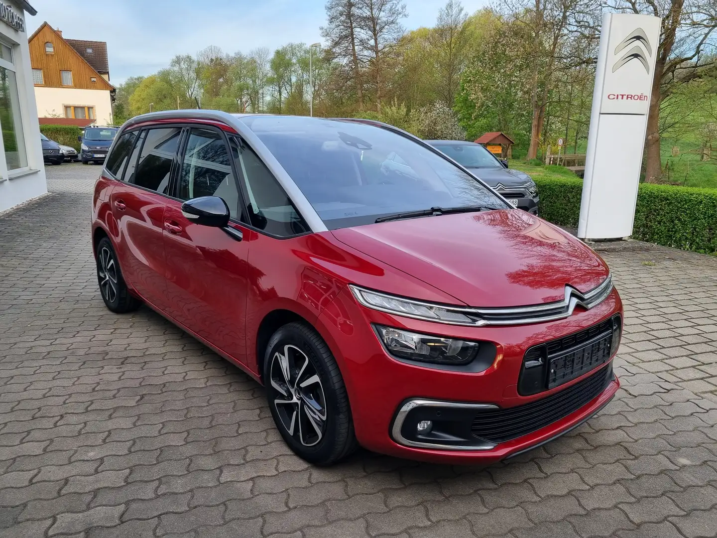Citroen Grand C4 SpaceTourer Shine Rot - 2