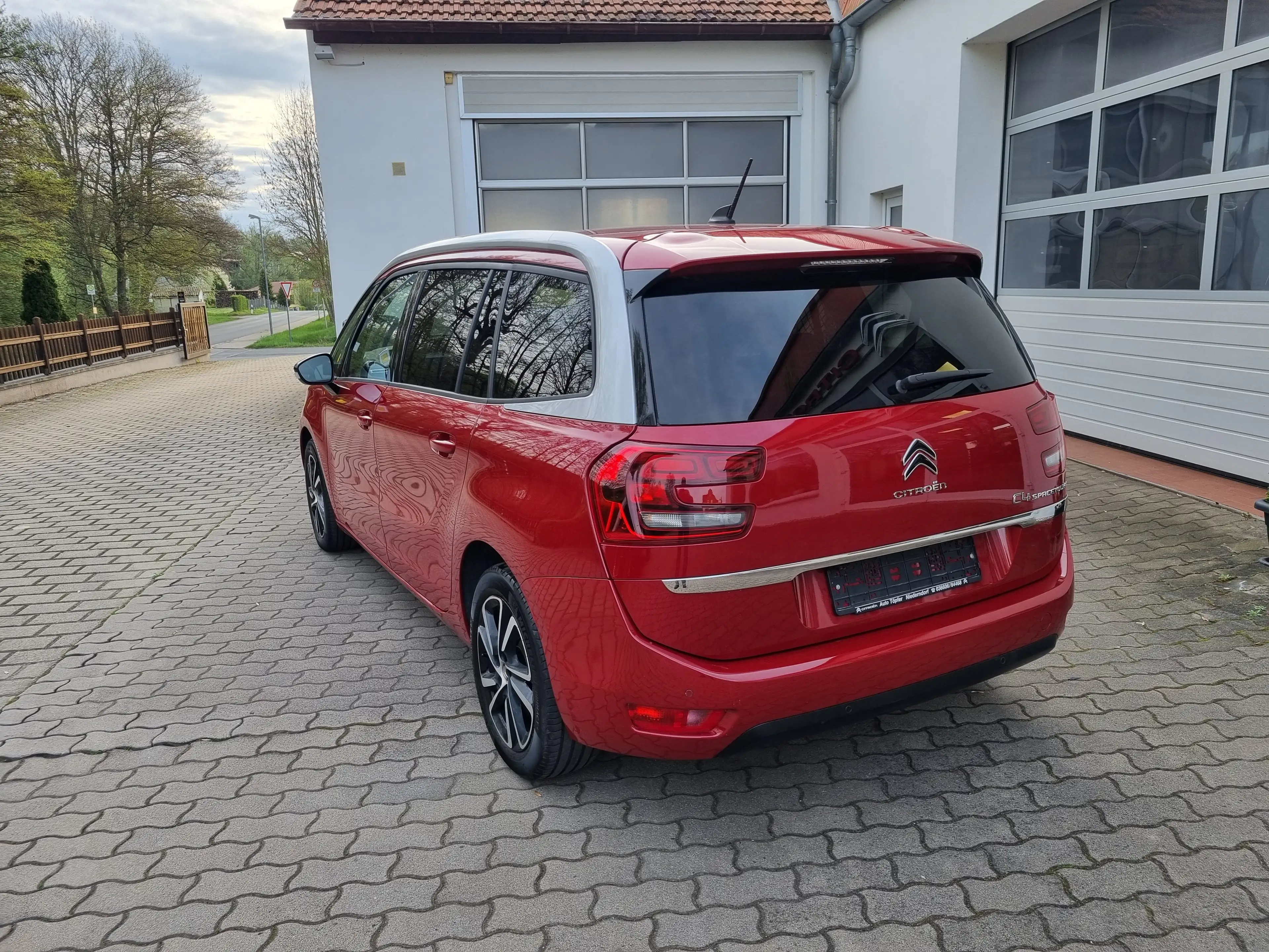 Citroen Grand C4 SpaceTourer Shine — photo 5