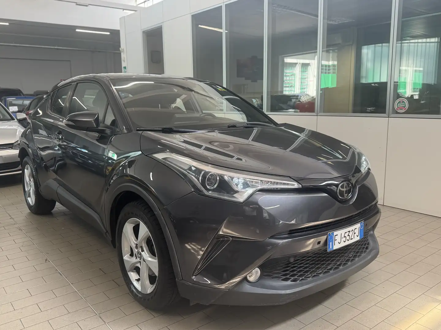 Toyota C-HR 1.2t 2wd cvt 1 Proprietario PREZZO REALE - 1