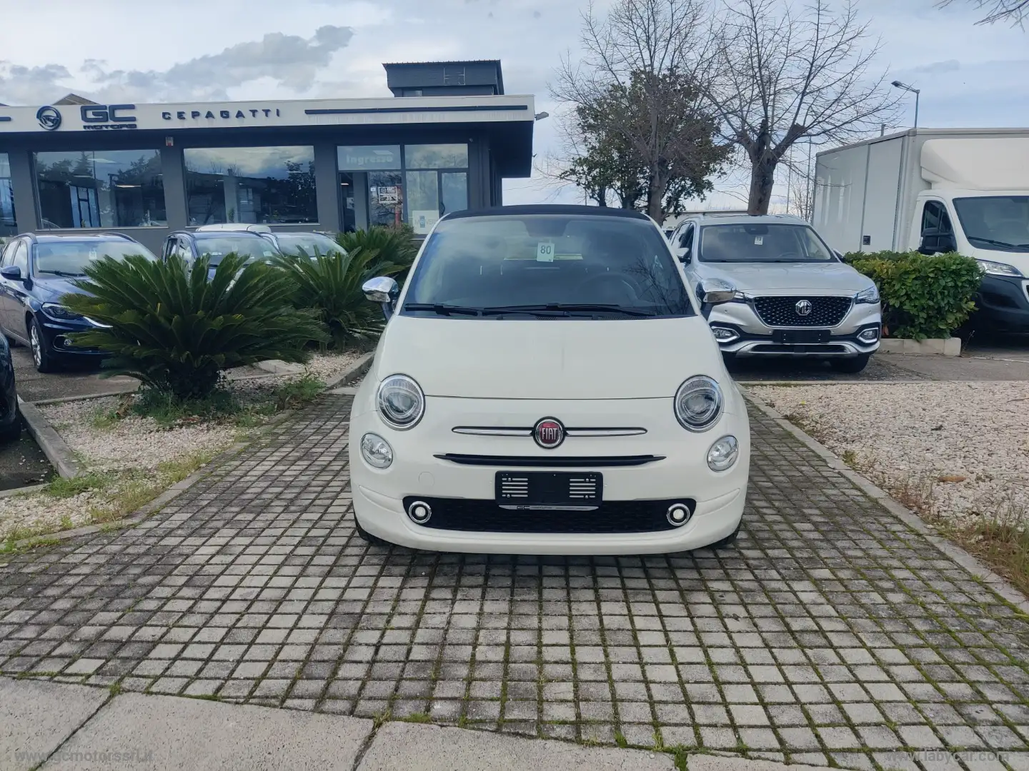Fiat 500 C 1.0 Hybrid Wit - 2