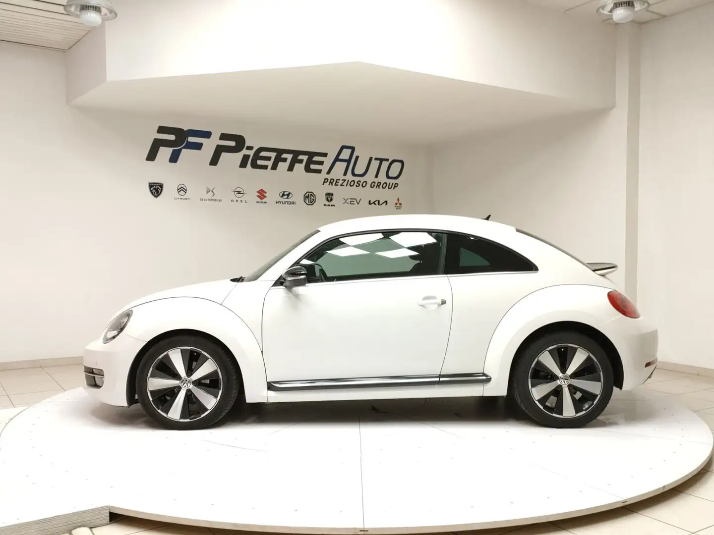 Volkswagen Maggiolino - Maggiolino 2.0 TDI Sport Bianco - 2
