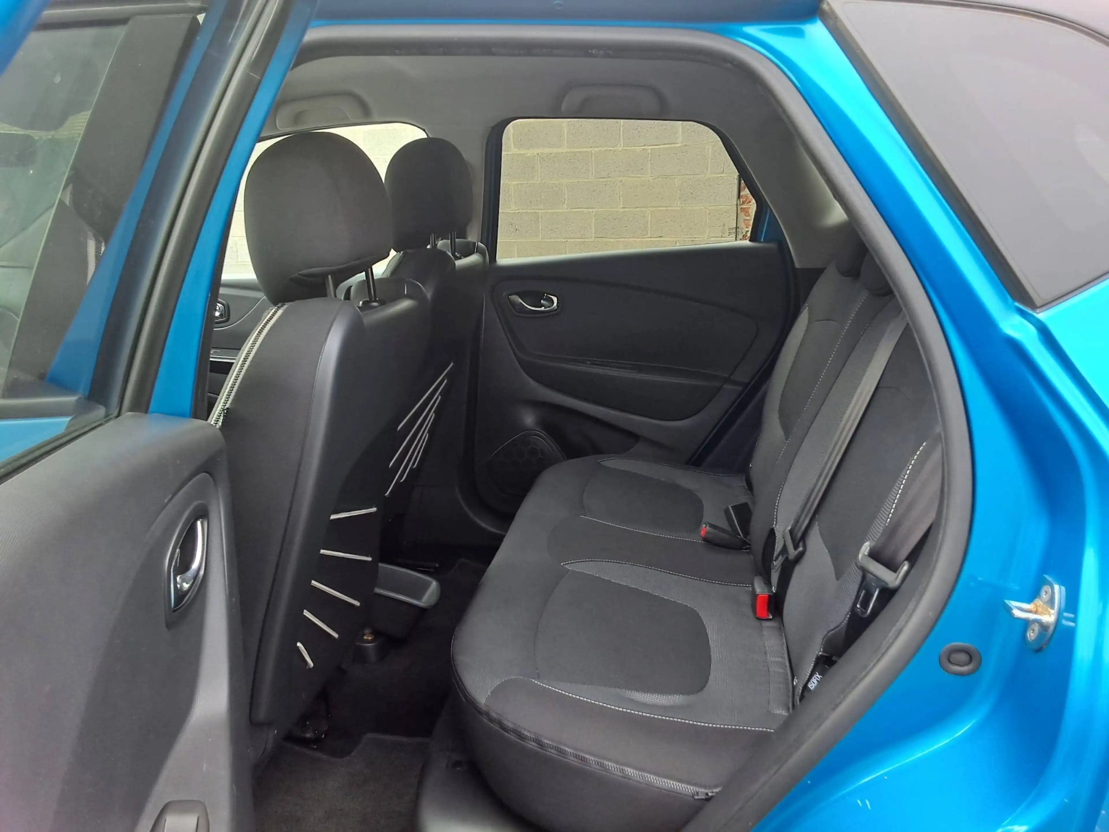 Renault Captur 0.9 TCe Energy Intens NAVI  PARKH ACHTER BLUET — photo 9