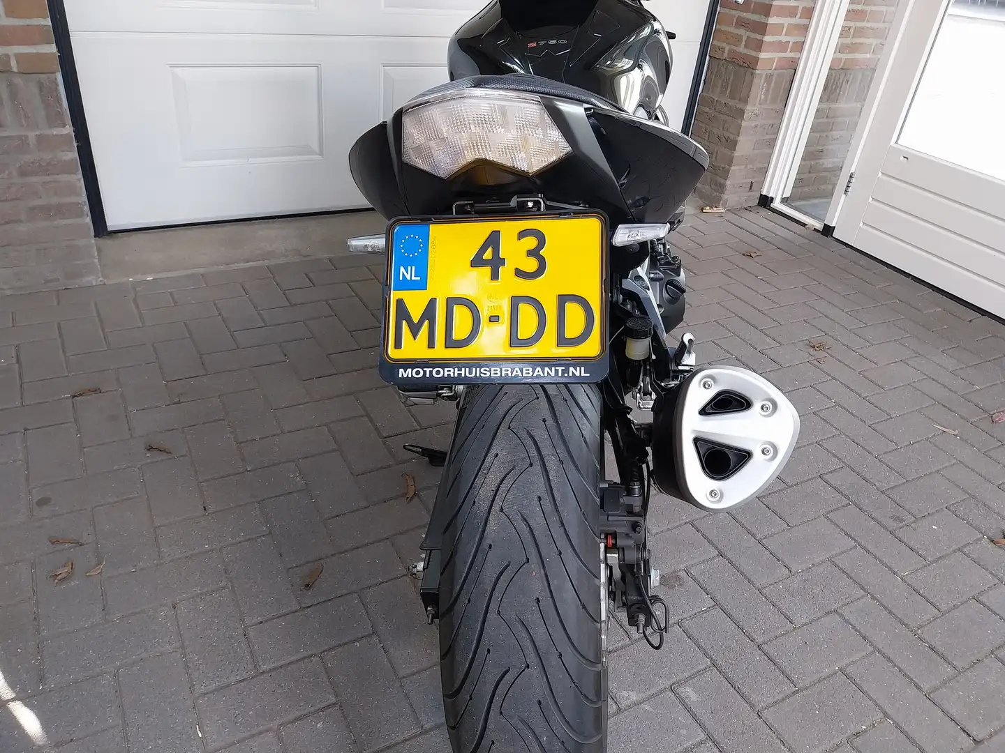 Kawasaki ZR 750 Z750 r abs Siyah - 1