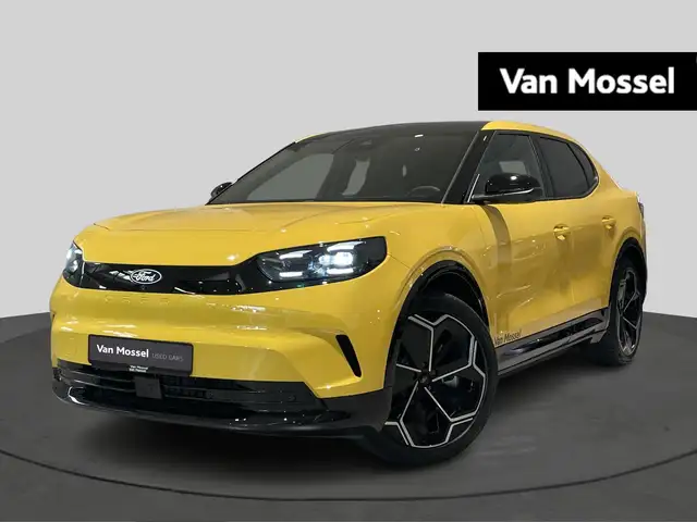 Ford Capri AWD Premium - Trekhaak - Pano - Driver Assist