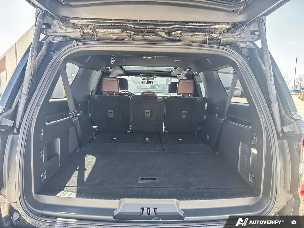 Ford Expedition снимка Ford Expedition