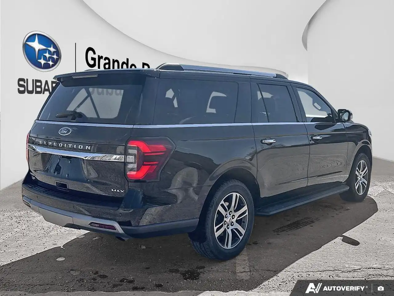 Ford Expedition снимка Ford Expedition