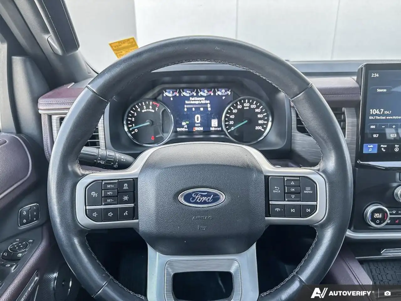 Ford Expedition снимка Ford Expedition
