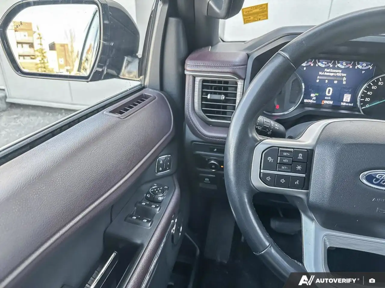 Ford Expedition снимка Ford Expedition