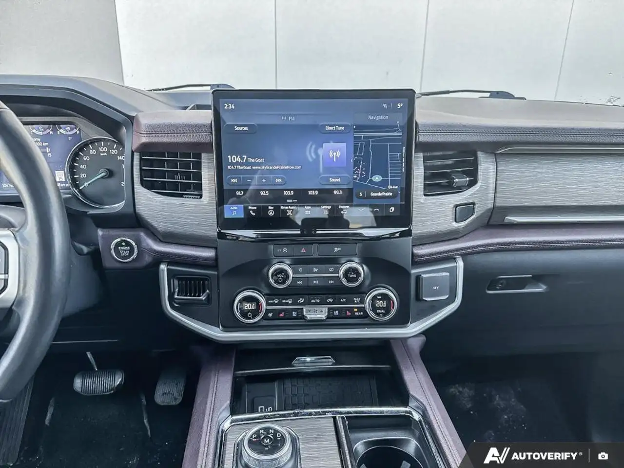 Ford Expedition снимка Ford Expedition