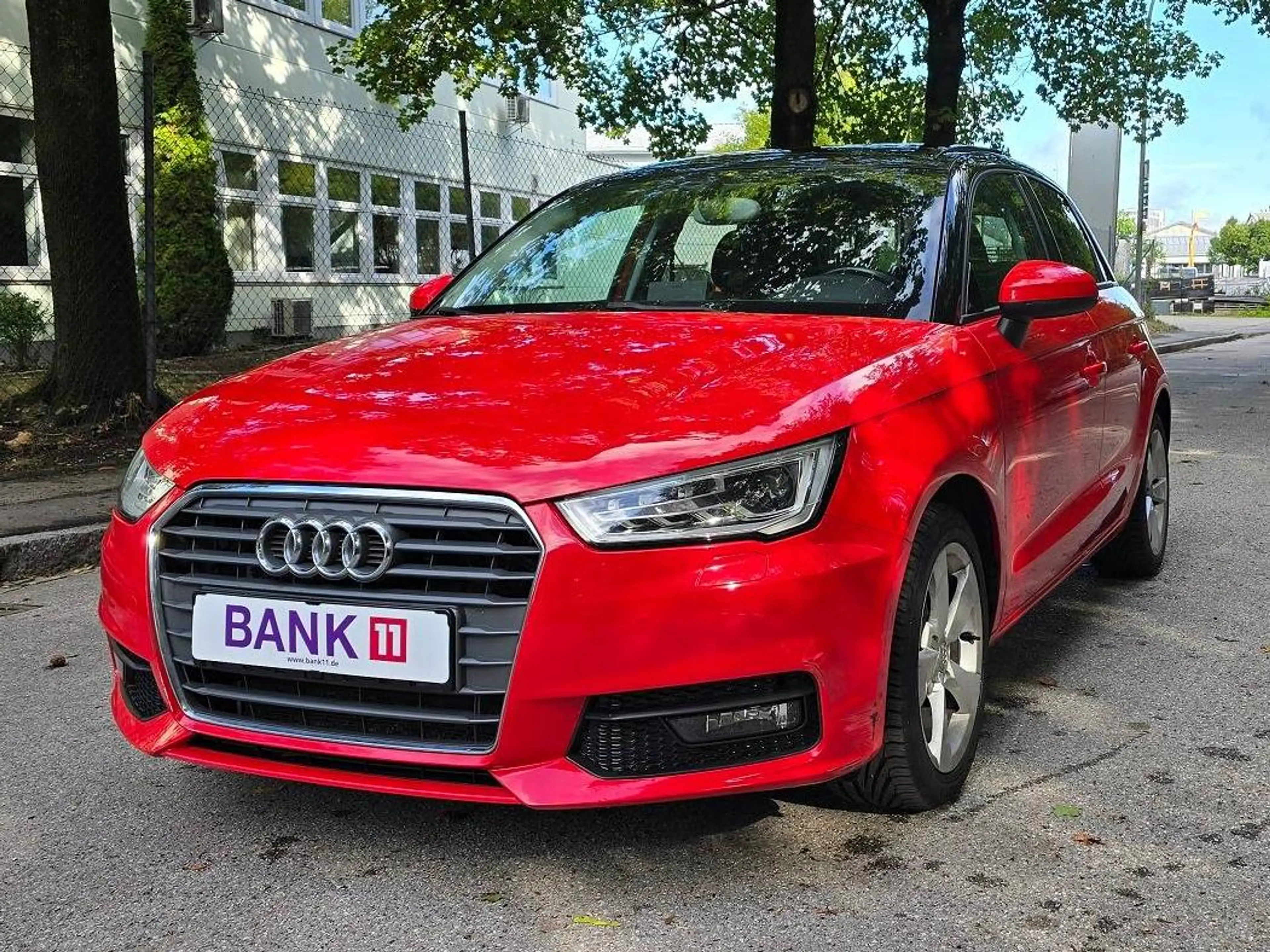 Audi A1 A1 Sportback 1.0 TFSI Sport Sportback*Navi*eGSD*SHZ*PDC* — photo 3