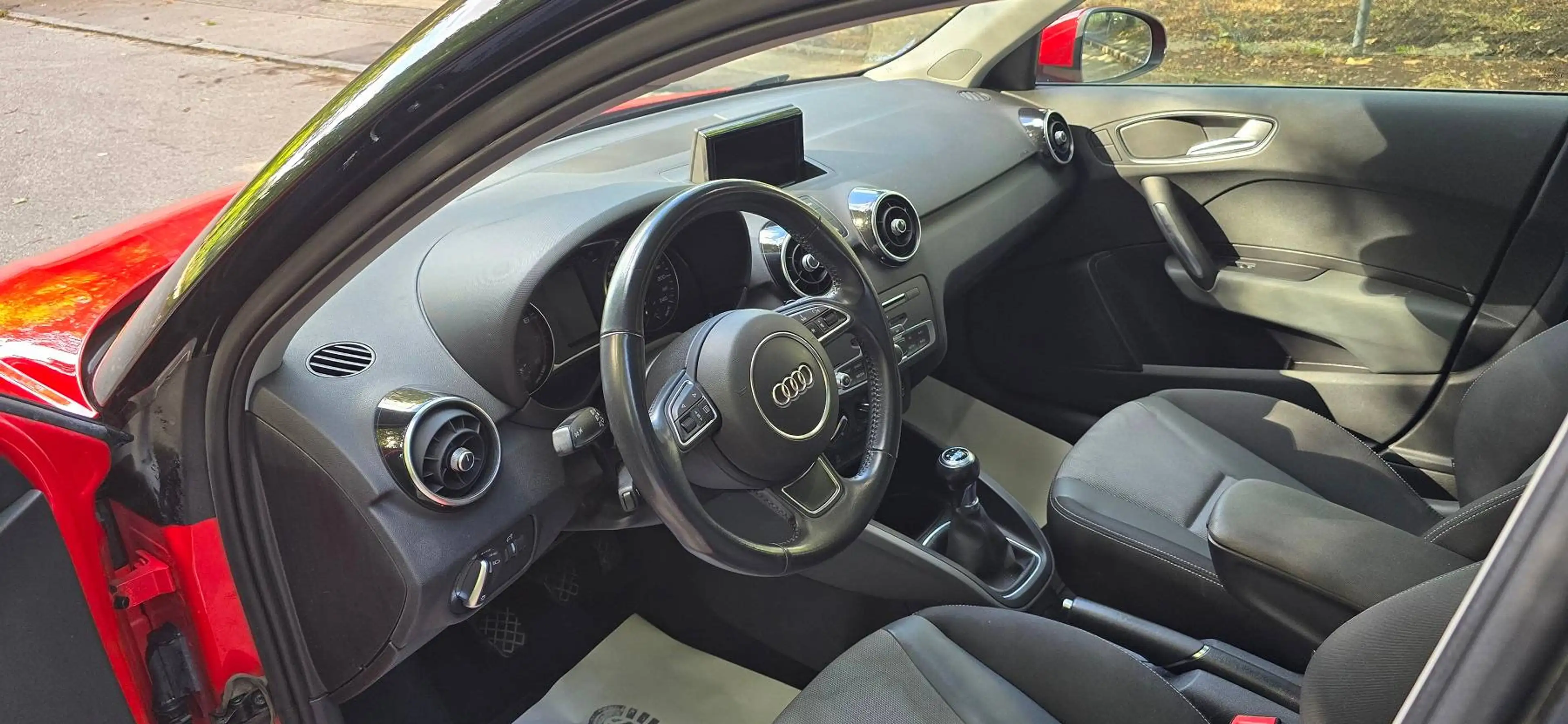Audi A1 A1 Sportback 1.0 TFSI Sport Sportback*Navi*eGSD*SHZ*PDC* — photo 8