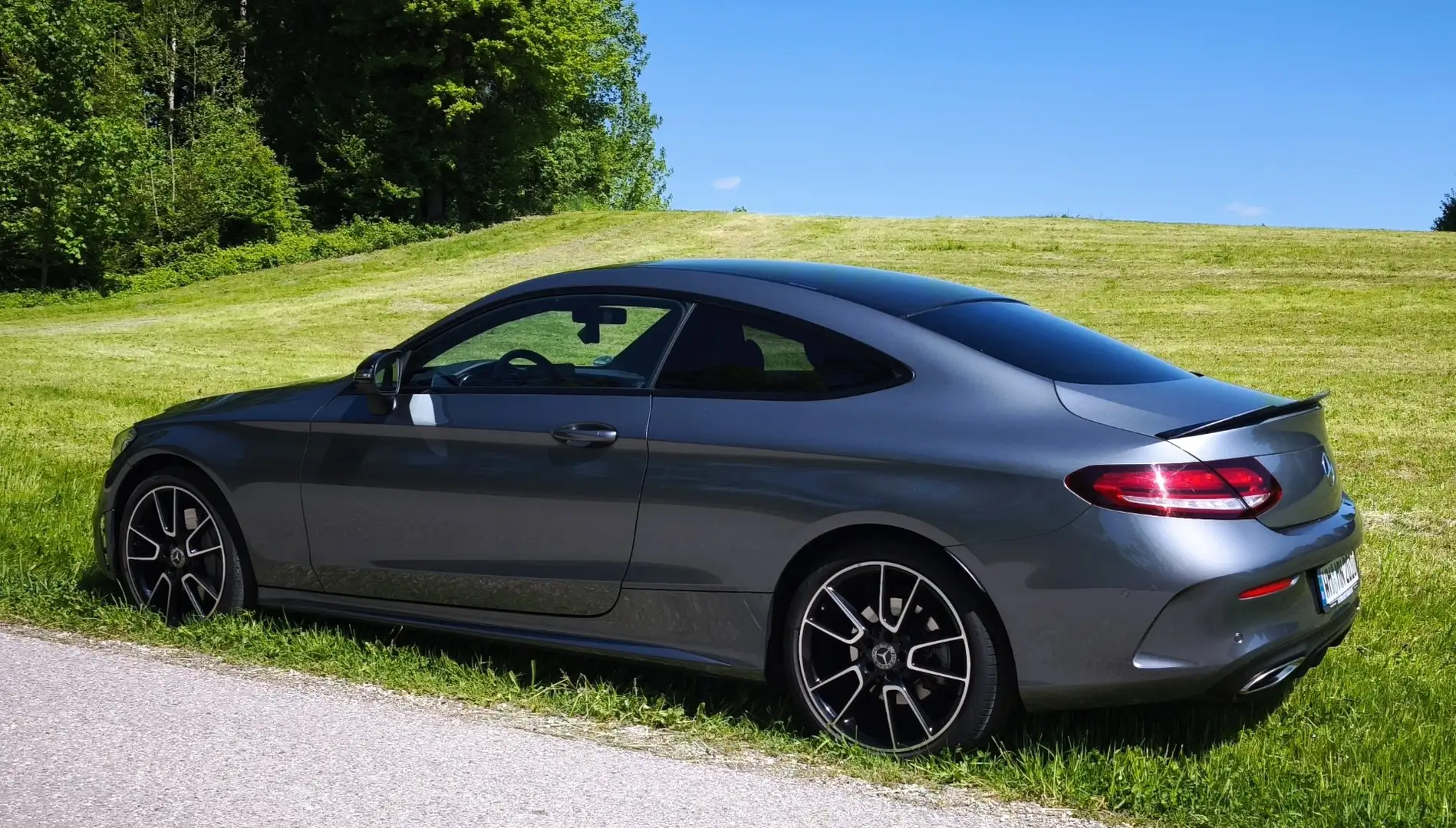 Mercedes-Benz C 400 Coupé 4Matic Allrad, 6-Zylinder, Night Paket Gris - 1
