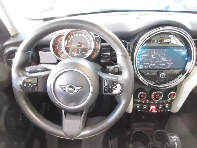 Mini Cooper Cooper view 7