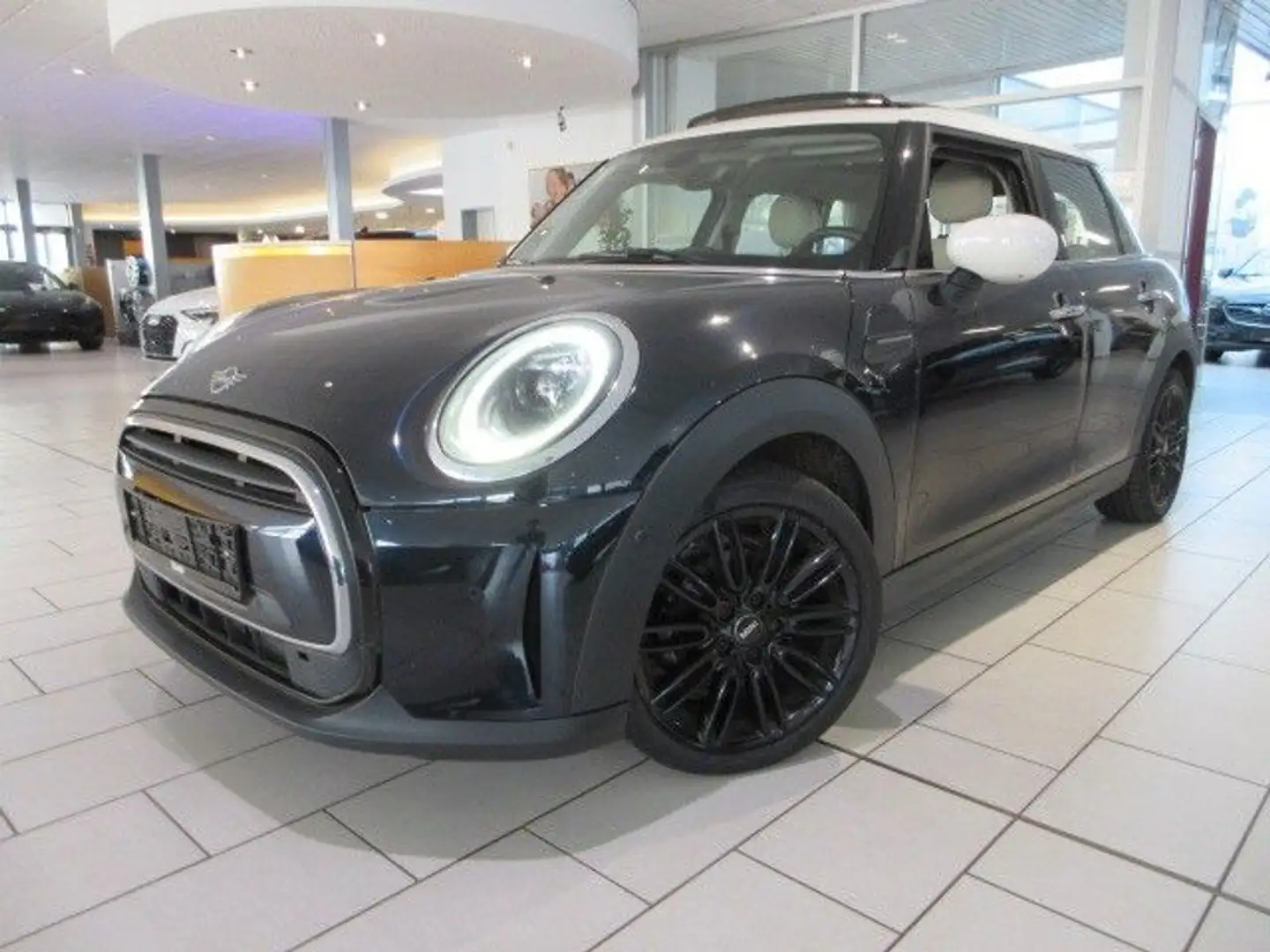 MINI Cooper Classic Trim LED/NAVI/SHZ/PANO/LEDER Schwarz - 1