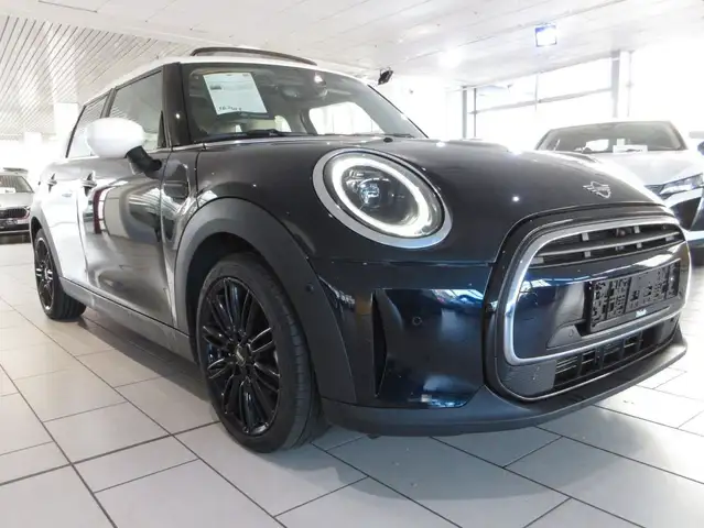 Mini Cooper Cooper view 3