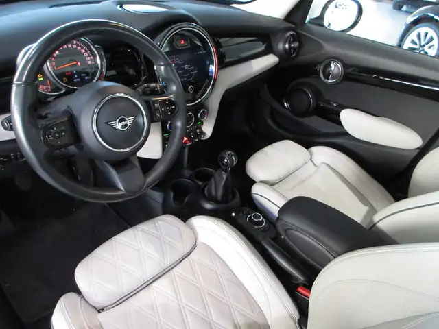 Mini Cooper Cooper view 6