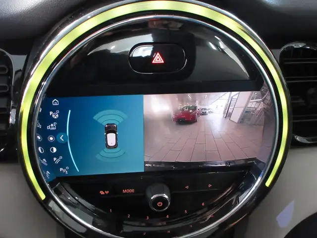 Mini Cooper Cooper view 13