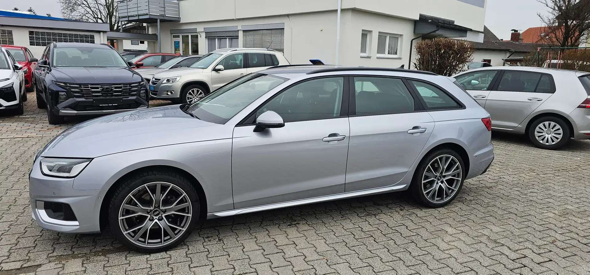Audi A4 Avant*35*TDI*S-tronic*Advanced*Kamera*Virtual*Mega Silber - 2
