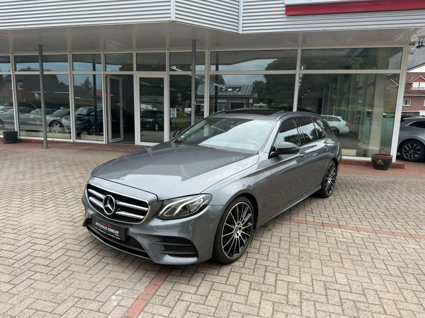 Mercedes-Benz E 350 E -Klasse T-Modell*TOP*SERVICE NEU*AMG Grau - 2