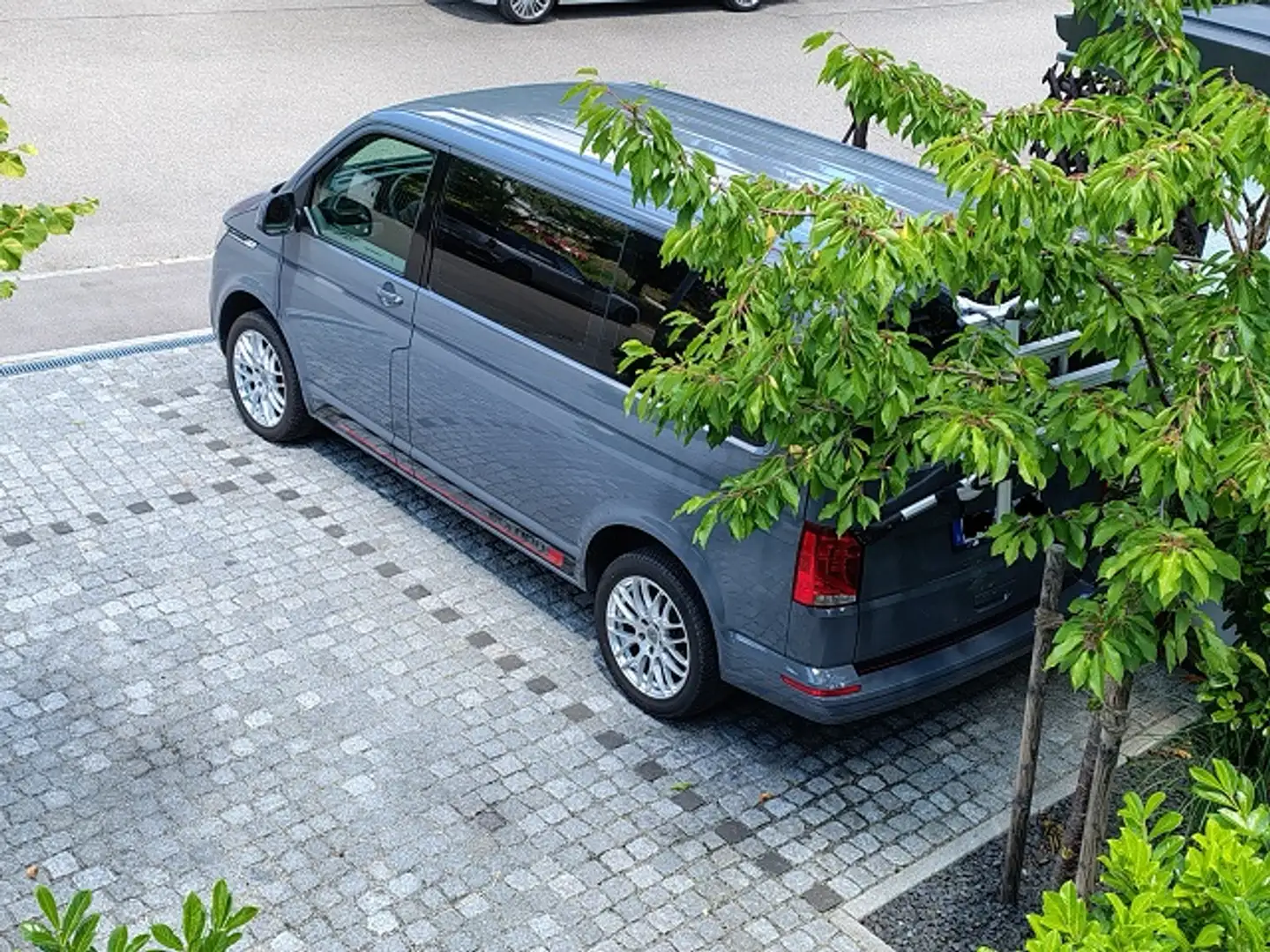 Volkswagen T6.1 Caravelle Caravelle T6.1 Grau - 2